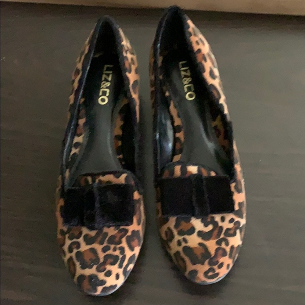 Leopard print flats